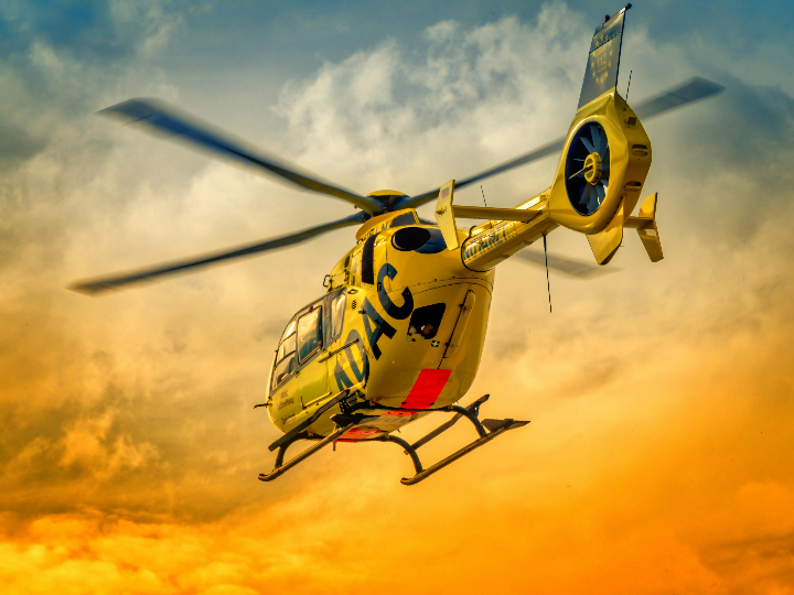 adac publica sus pruebas de neumaticos de invierno para 2024 continental y goodyear son los ganadores