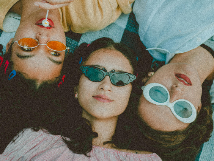 alas de angel medianas negras con plumas para disfraz