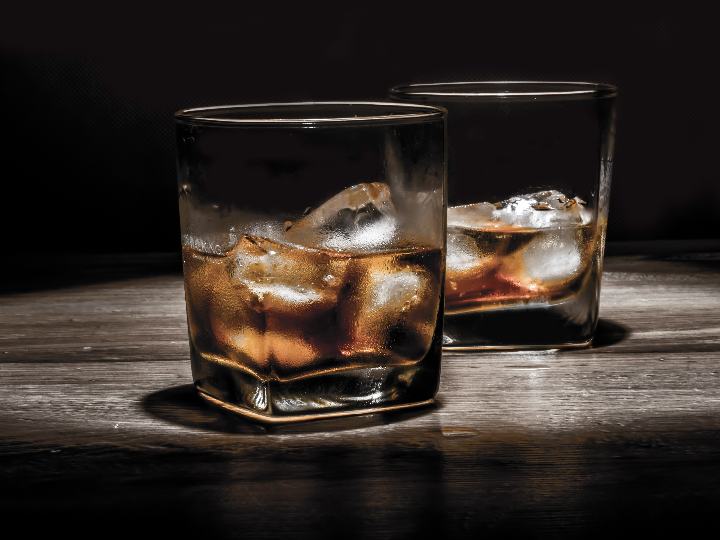bebidas y licores yo pongo el hielo