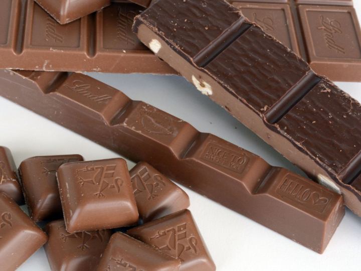 descubre la exclusiva tienda lindt en oloron analisis positivos de productos internacionales de alta calidad