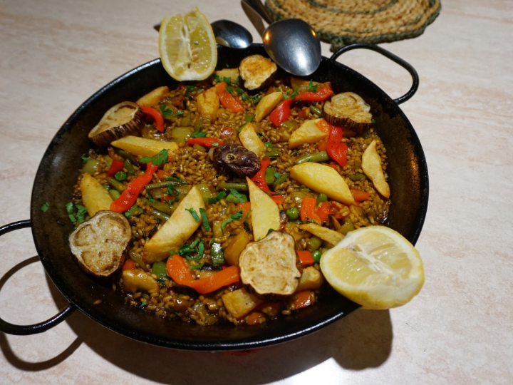 descubre los mejores productos veganos en el vegans malaga analisis y comparacion