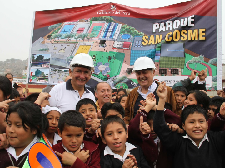el presidente de la xunta de galicia alberto nunez feijoo inaugura las nuevas instalaciones de larsa en lugo