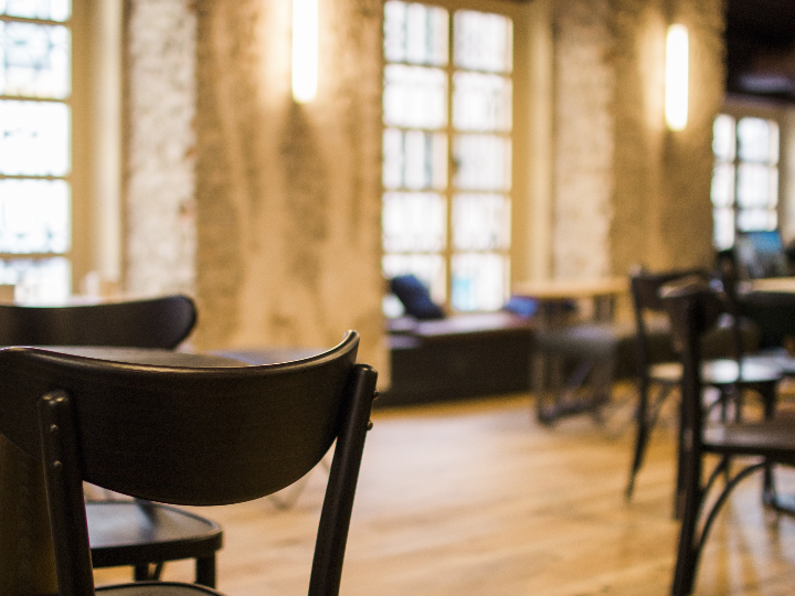 mueble bar moderno mesa alta para taburete con estantes h109 tanul